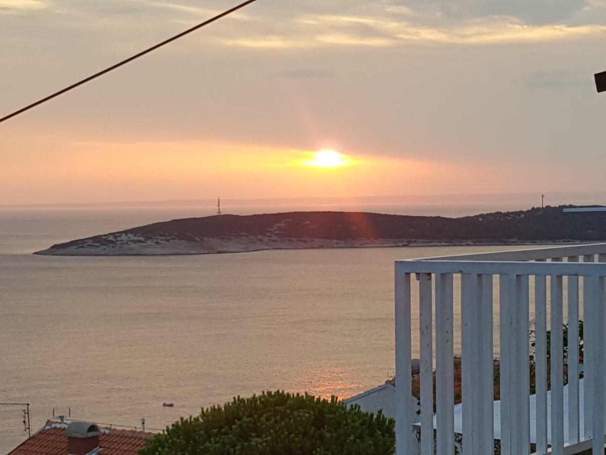 Modern Two Floors Apartment With A Beautiful View Martinšćica Kültér fotó
